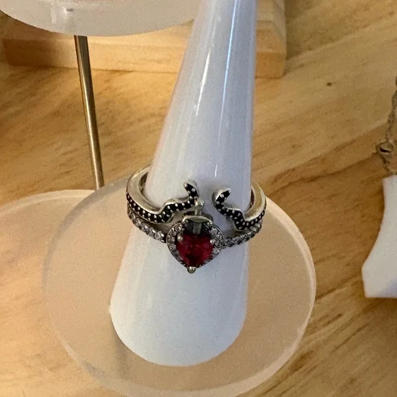 Pandora Silver and Red Heart Ring - Picture 1 of 3